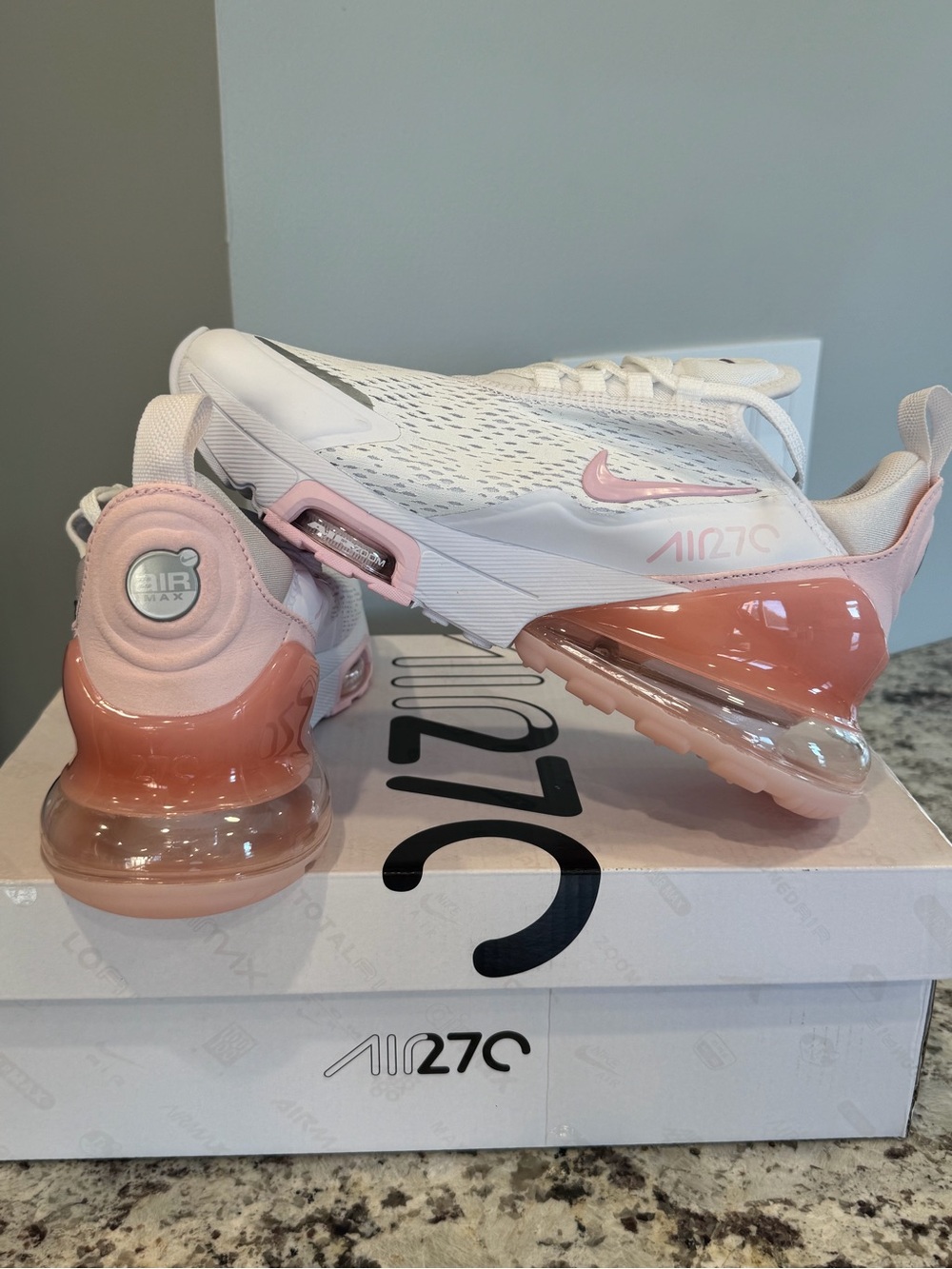 Nike Air Max 270 Premium - Picture 2 of 6